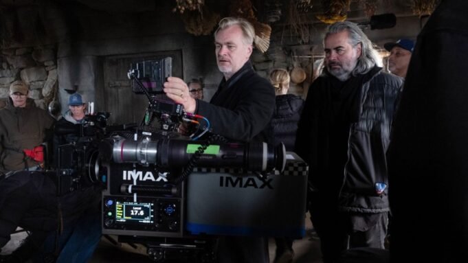Christopher Nolan diz que ‘A Odisséia’ o fez ‘alcançar os limites da minha resistência’ e está ‘pelo menos’ três anos longe de seu próximo filme Christopher Nolan diz que ‘A Odisséia’ o fez ‘alcançar os limites da minha resistência’ e está ‘pelo menos’ três anos longe de seu próximo filme