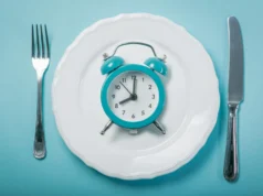 Não consegue seguir uma dieta? O jejum intermitente pode ser mais fácil do que contar calorias para perder peso