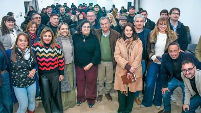 conversatorio-sobre-educacion-558228-224224.jpg