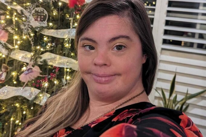 A estrela de ‘Born This Way’, Christina Sanz, morre de parada cardíaca aos 36 anos