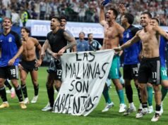 Argentina enfrenta sanções da FIFA depois de comemorar a vitória da Inglaterra na Copa do Mundo com a bandeira ‘As Malvinas são nossas’