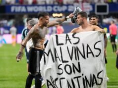 Os jogadores argentinos serão suspensos durante a final da Copa do Mundo após levantarem a polêmica bandeira das Malvinas?