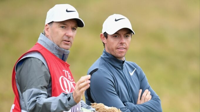 O caddie de Rory McIlroy encenou uma intervenção proibida para menores no Royal Birkdale semanas antes de sua separação. O caddie de Rory McIlroy encenou uma intervenção proibida para menores no Royal Birkdale semanas antes de sua separação.