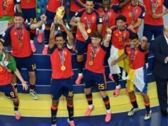 Trump diz que Copa do Mundo fez dos EUA uma “nação do futebol” ao entregar troféu à Espanha