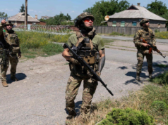 Rússia afirma que 72 drones ucranianos foram abatidos sobre São Petersburgo; Bata na estação de petróleo
