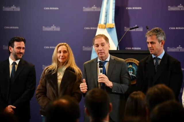 devitt-karina-santilli-menem.jpg