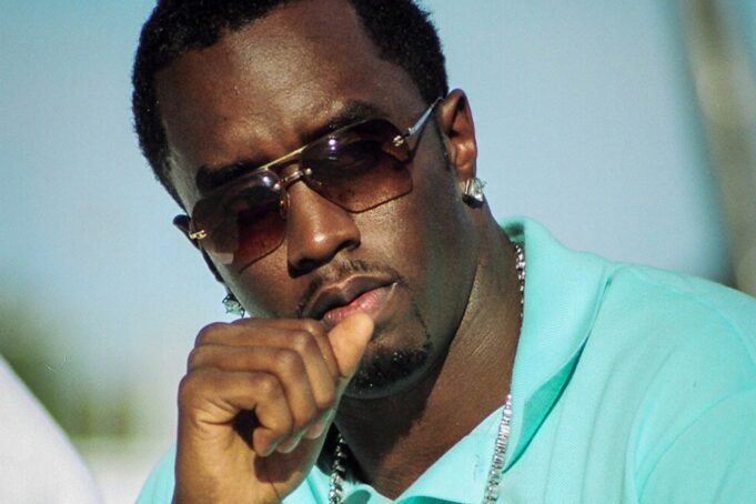 Sean “Diddy” Combs vende mansão em Miami Star Island por US$ 55 milhões Sean “Diddy” Combs vende mansão em Miami Star Island por US$ 55 milhões