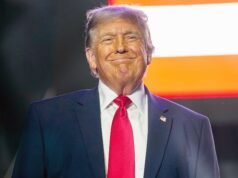 As celebrações do Freedom 250 de Donald Trump sofrem um revés quando o painel cai durante a apresentação ao vivo, quase esmagando os dançarinos