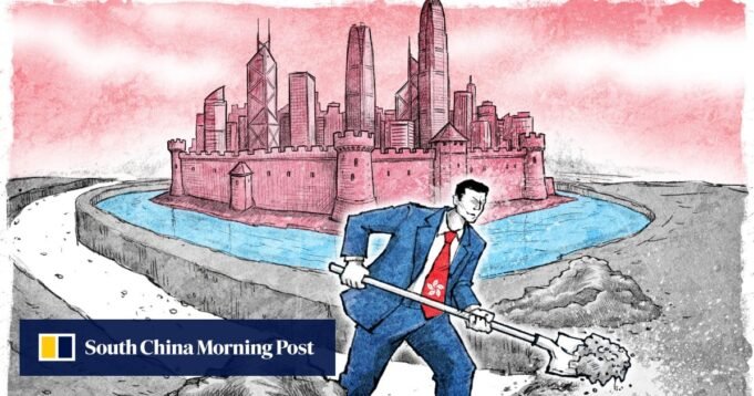 Como Hong Kong, um abismo institucional, está a lutar para redefinir o seu futuro com o aumento da riqueza. Como Hong Kong, um abismo institucional, está a lutar para redefinir o seu futuro com o aumento da riqueza.