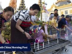 Myanmar tem uma “montanha a escalar” que atrai 2 milhões de turistas anualmente.