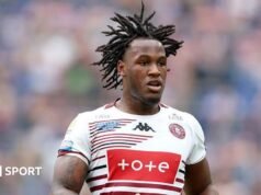 Junior Nsemba: Homem preso depois que membros da equipe de Wigan e da Inglaterra foram abusados racialmente após a vitória no Magic Weekend