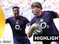 Polk marcou três gols na vitória da Inglaterra sobre Fiji por 11 tentativas.