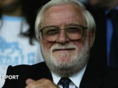 Ken Betts: O ex-técnico do Chelsea e do Leeds nunca esteve longe das manchetes.