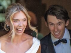 A estrela do tênis australiana se casou com um jogador do Reino Unido na vila de Leicestershire