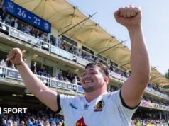 Bachuki Tchumbadze: Exeter prop assina extensão de contrato