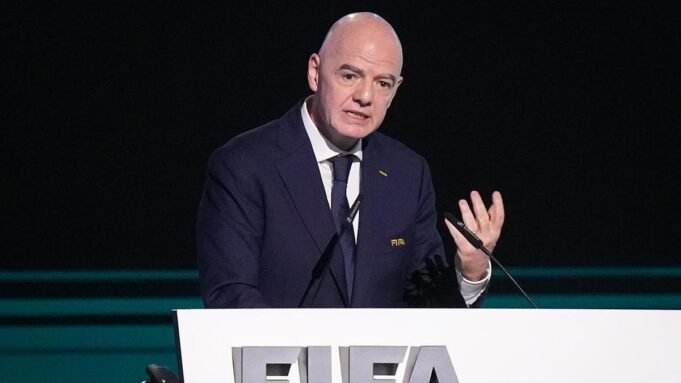 O presidente da FIFA, Gianni Infantino, relatou ao COI
