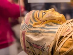 Arqueólogos encontraram a Ilíada de Homero, de 1.600 anos, em uma múmia egípcia