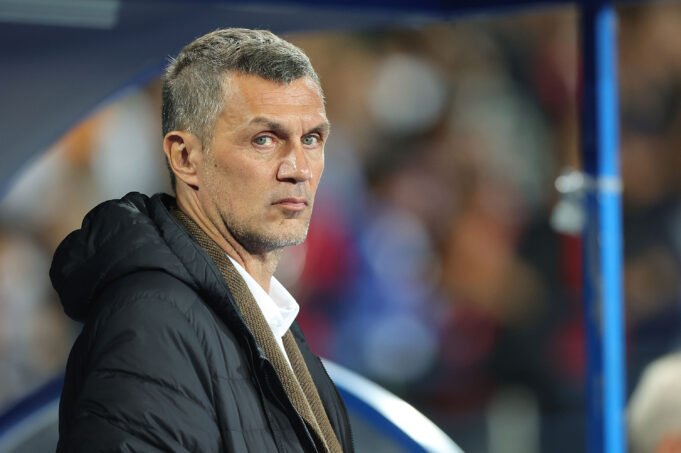 Maldini assumiu a seleção italiana e abordou Guardiola Maldini assumiu a seleção italiana e abordou Guardiola