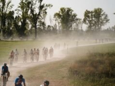 UCI Gravel World Series: Petr Vakoc e Nele Laing comemoram em Singen a vitória em Hegau Gravel.