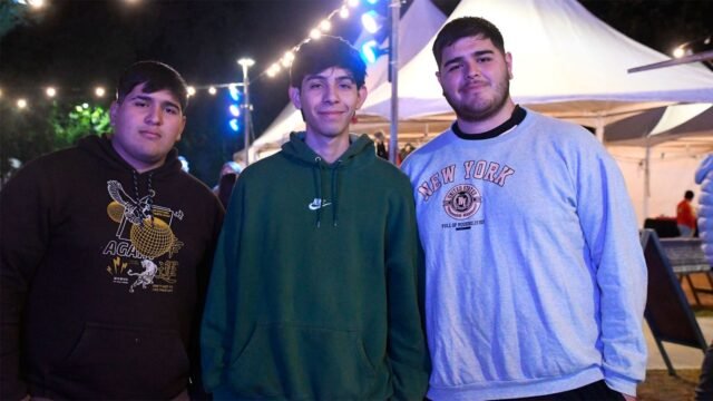 fan-zone-559252-214302.jpg
