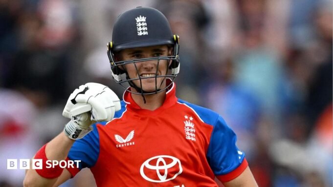 Seleção T20 da Inglaterra: A Inglaterra não fez alterações para o terceiro T20I contra a Índia. Seleção T20 da Inglaterra: A Inglaterra não fez alterações para o terceiro T20I contra a Índia.