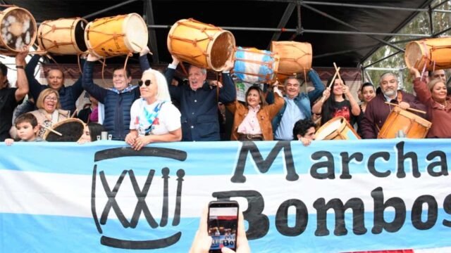 fuentes-benavente-bombos-560073-011455.jpg