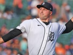 Previsões de prazos comerciais da MLB; Aaron Rodgers se reúne com a família