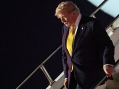 Trump sugere novas negociações com o Irã após troca de tiros sobre Ormuz | Guerra EUA-Israel nas notícias do Irã
