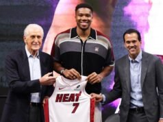 Pat Riley sugeriu a perseguição de LeBron James pelo Heat, enquanto Miami ofereceu Giannis Antetokounmpo