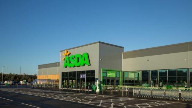 h7xwtd-exterior-asda-store-barnstaple-926204511.jpg