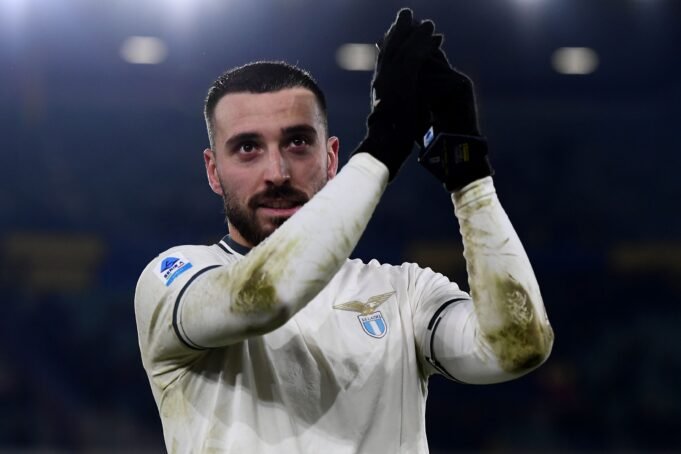 Mario Gila despediu-se emocionado da Lazio após a transferência do AC Milan Mario Gila despediu-se emocionado da Lazio após a transferência do AC Milan