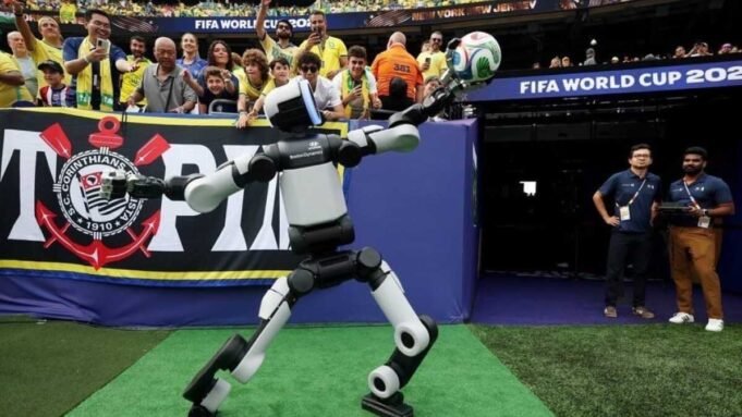 Atlas of the Robot World faz sua estreia mundial Atlas of the Robot World faz sua estreia mundial