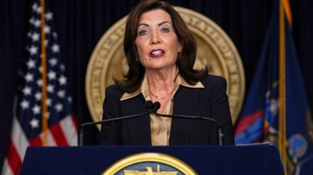 hochul_kathy_02202025_AP26035641539373-1.jpg
