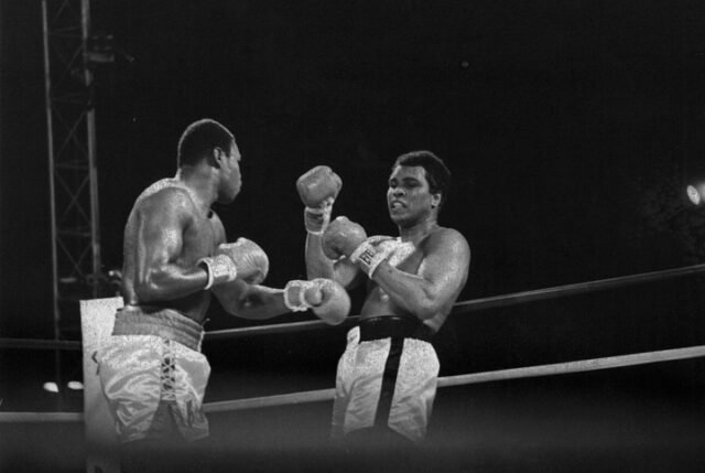 holmes-ali-fight.jpg