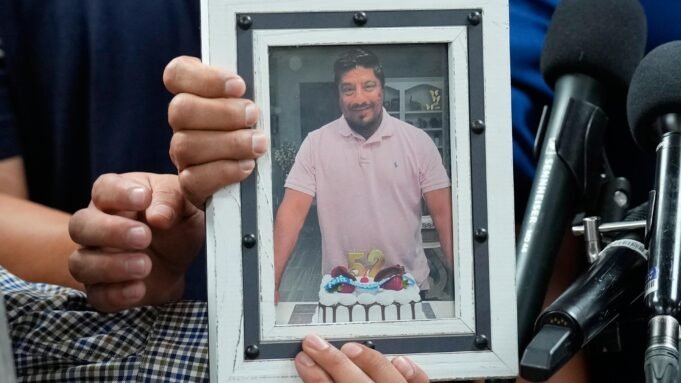 O que sabemos sobre o tiroteio fatal no gelo em Houston O que sabemos sobre o tiroteio fatal no gelo em Houston