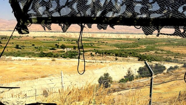 idf-jordan-valley-lookout.jpg