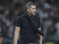 Cudet queria, mas Rever não desligou e fechou a partida