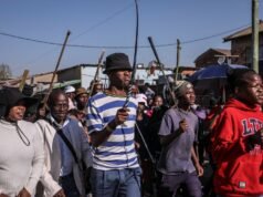 Confronto tenso em protesto anti-imigrante em cidade sul-africana | Protestos
