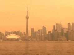 A fumaça do incêndio florestal cobre Toronto, Canadá; o céu fica laranja | Notícias meteorológicas