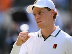 Jannik Sinner se vinga de Novak Djokovic e defenderá título de Wimbledon contra Zverev