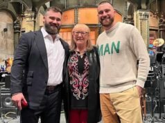 Primeiro membro da família Kelce visto chegando em Nova York para o casamento de Taylor Swift e Travis Kelce