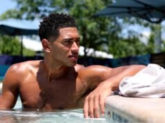 As estrelas Jude Bellingham e a Inglaterra relaxam na piscina antes do grande confronto com a atual campeã Argentina