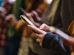 França vai subverter as redes sociais para crianças menores de 15 anos