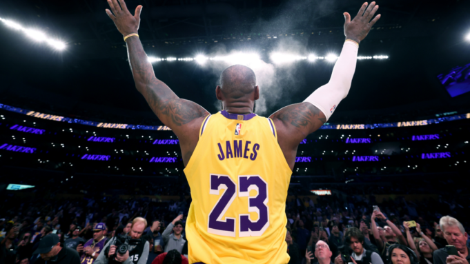 Qual é o legado do Lakers de LeBron James? A camisa dele deveria ir para o cabide, mas ele não fez o suficiente
