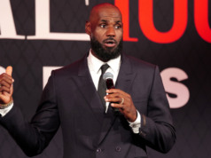 LeBron James está na mais longa seqüência de agência livre deste século, um recorde que ele já detinha