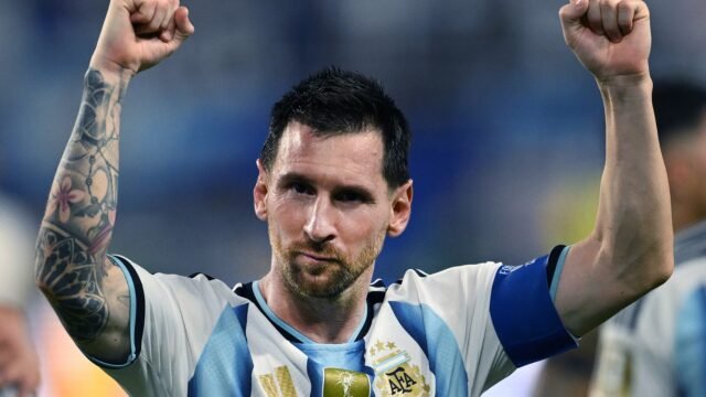 lionel-messi-argentina-celebrates-end-1092946854_5dad6a.jpg
