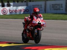 Márquez lidera o domínio da Ducati enquanto Bezicci bate