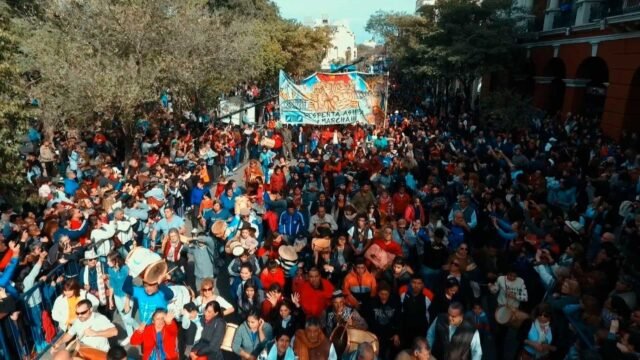 marcha-bombos-557957-225052.jpg