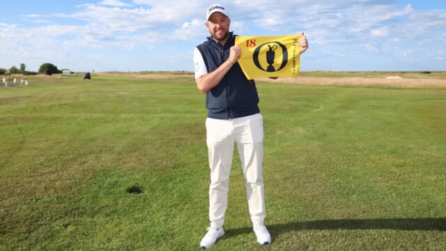 matthew-southgate-england-holds-open-1095277664.jpg