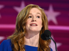 Mallory McMorrow suspende campanha para o Senado dos EUA